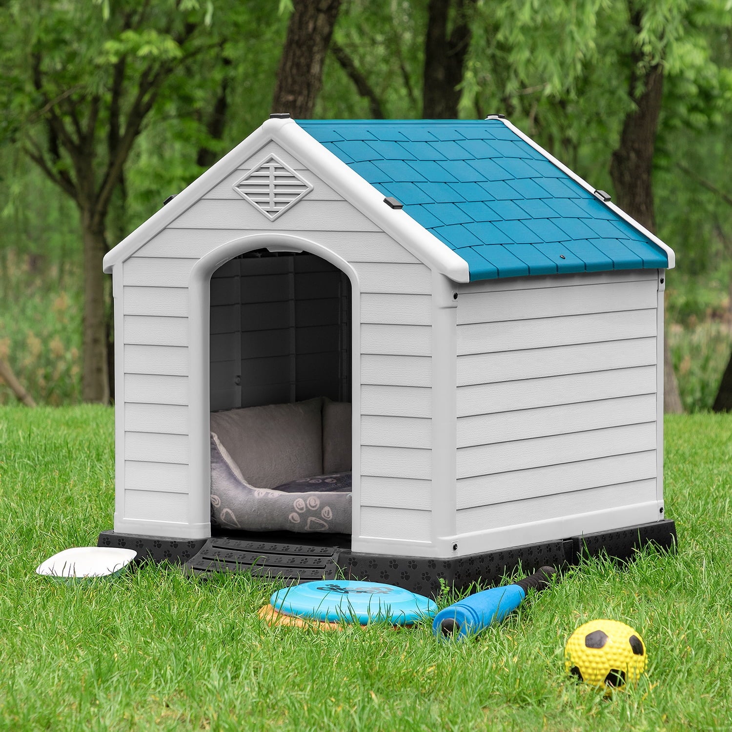 Devoko Indoor and Outdoor Plastic Dog House for Large Pets at Different Age with Waterproof, Moisture-Proof, Vents Warm